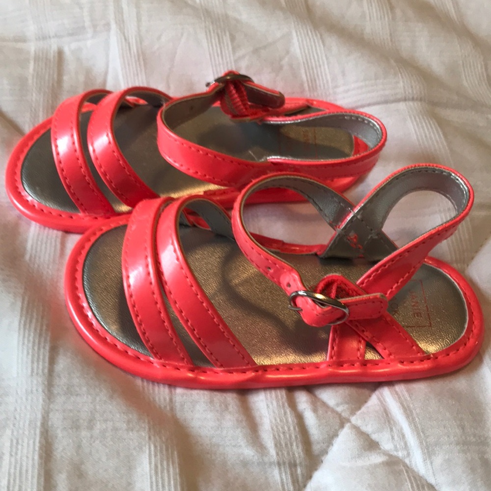 Strapped sandals. Janie and Jack. 6-9 m